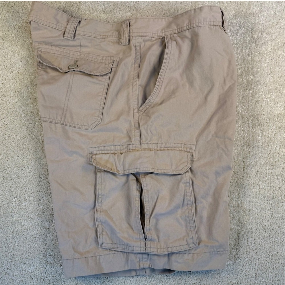 St. John's Bay Men's 42 Cotton Khaki‎ Tan Cargo Shorts Casual Outdoors